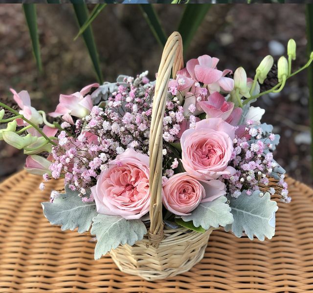 Pretty-Pink-Flower-Girl-Basket